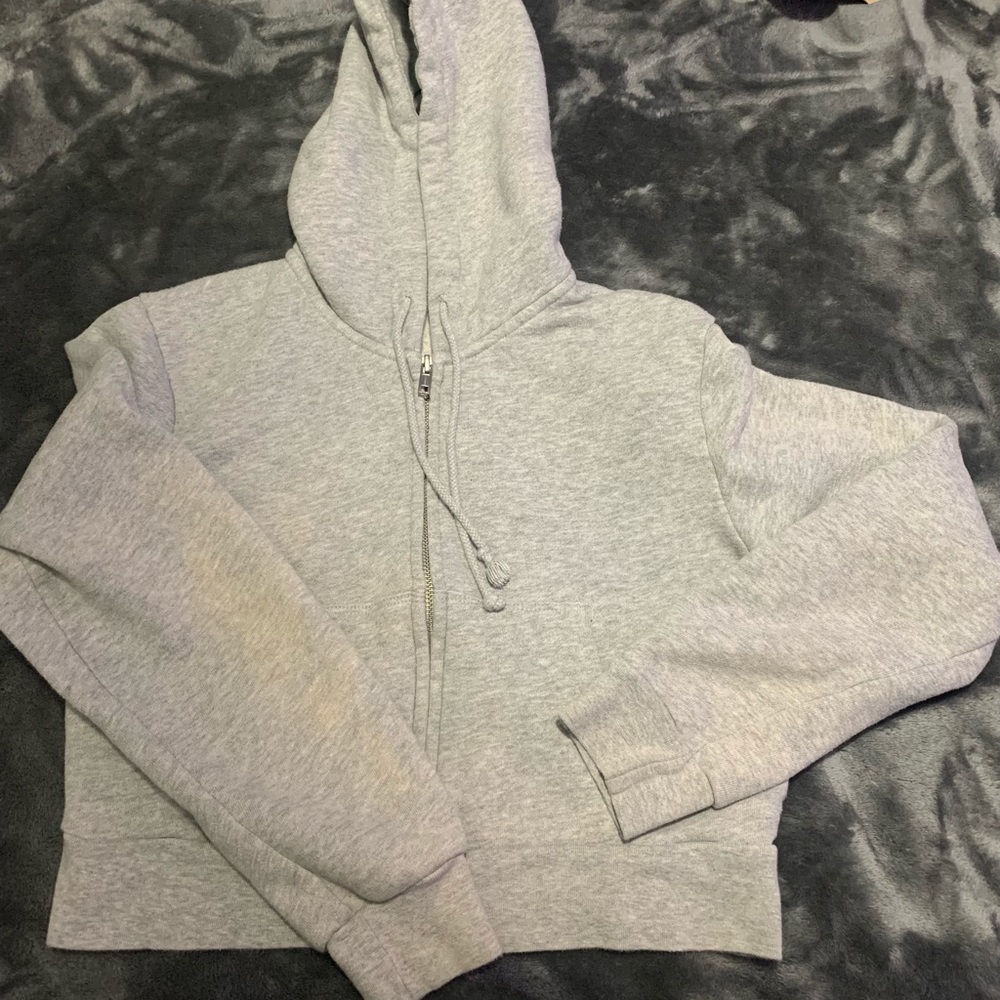 Grey brandy Melville cropped hoodie